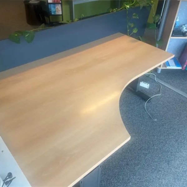 BUREAU D'ANGLE